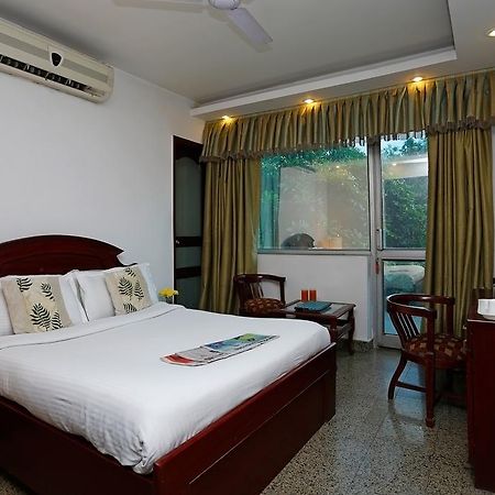 Oyo 367 Hotel Forest Green New Delhi Buitenkant foto