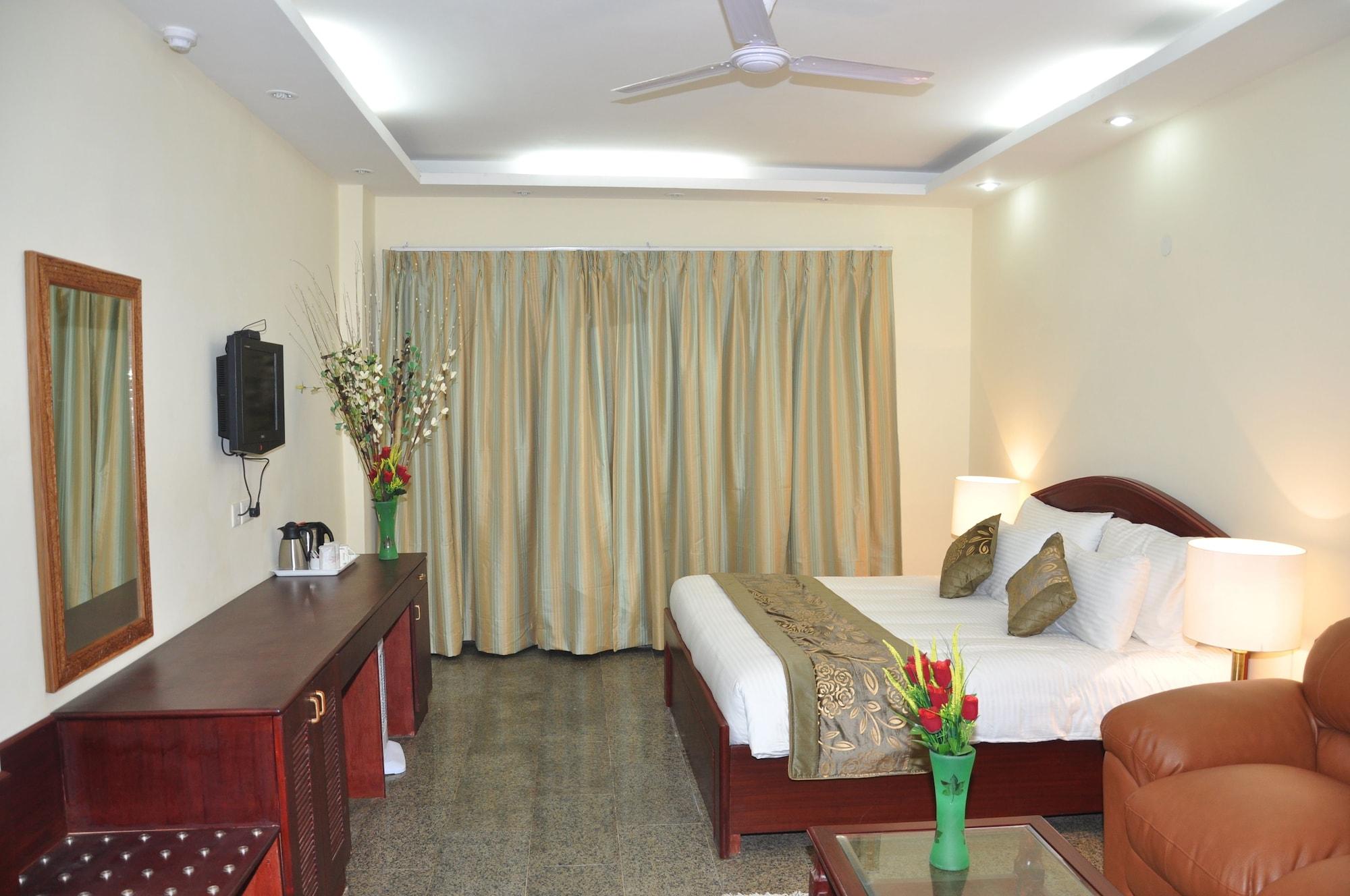 Oyo 367 Hotel Forest Green New Delhi Buitenkant foto
