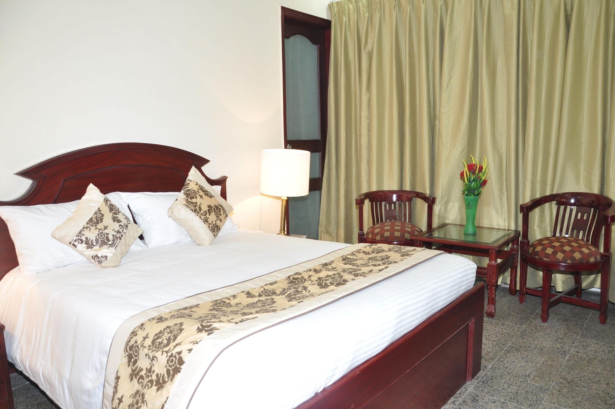 Oyo 367 Hotel Forest Green New Delhi Buitenkant foto