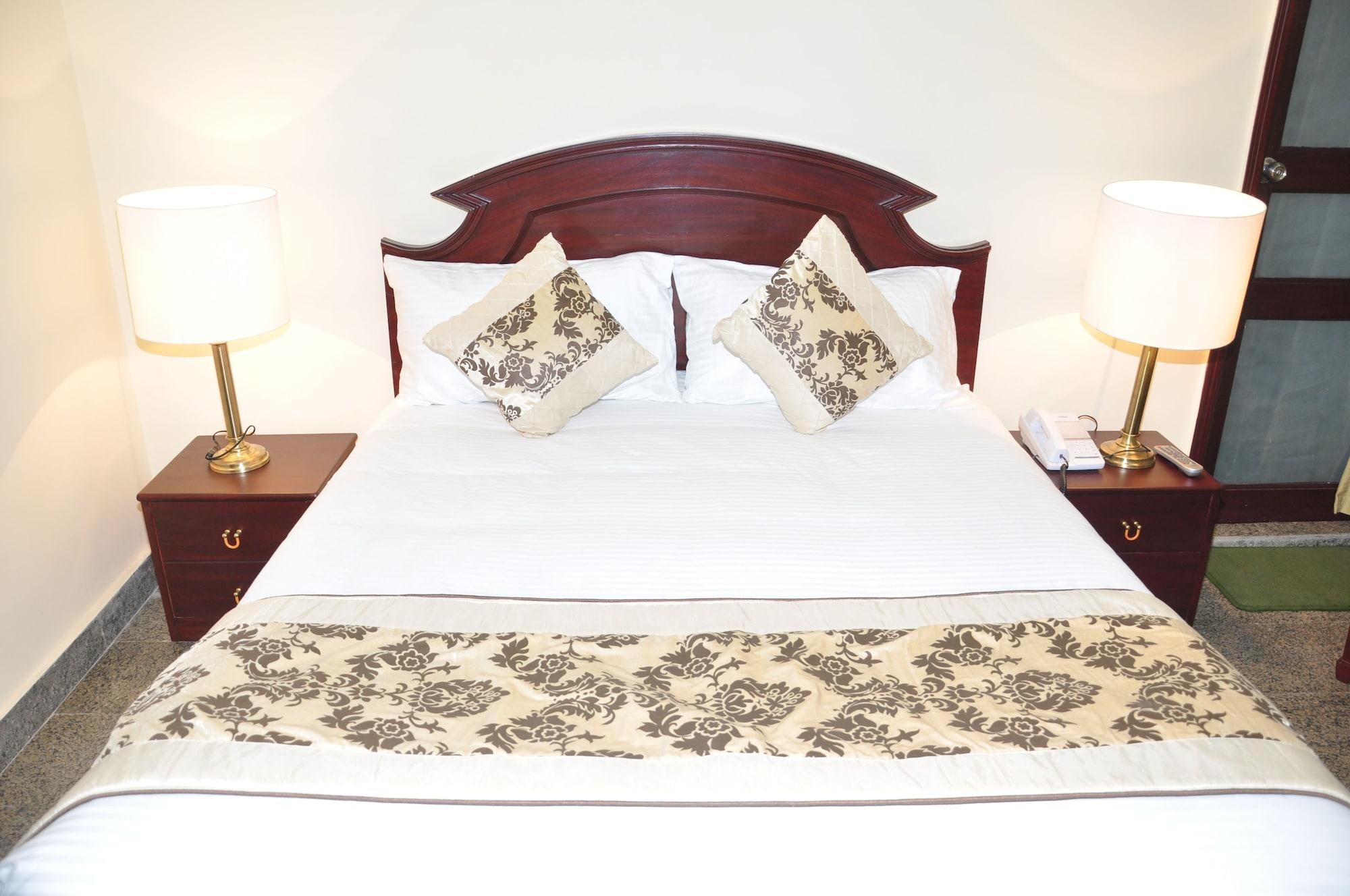 Oyo 367 Hotel Forest Green New Delhi Buitenkant foto
