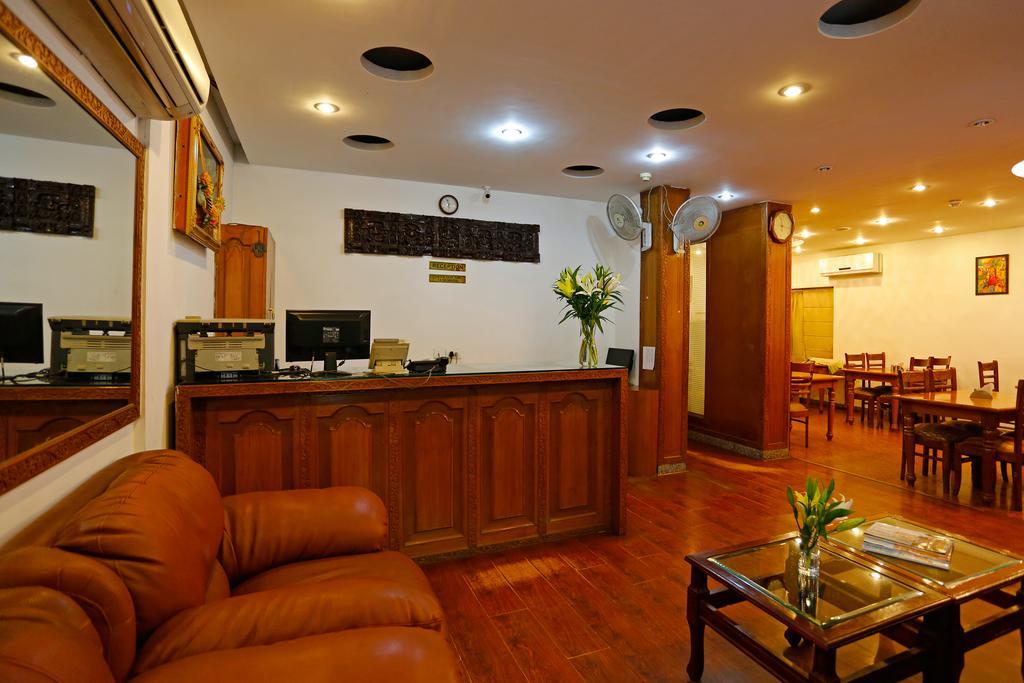 Oyo 367 Hotel Forest Green New Delhi Buitenkant foto